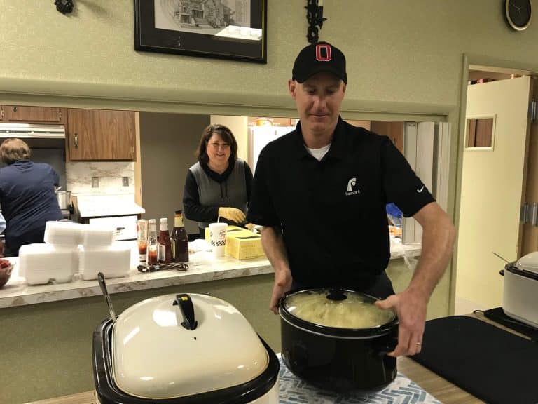 volunteering-at-rockford-united-methodist-church-making-and-serving-dinner-for-140-people-